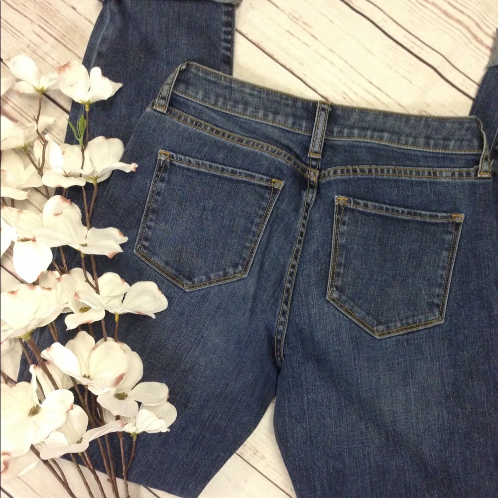 Victoria's Secret medium wash straight leg jeans - Picture 4 of 7